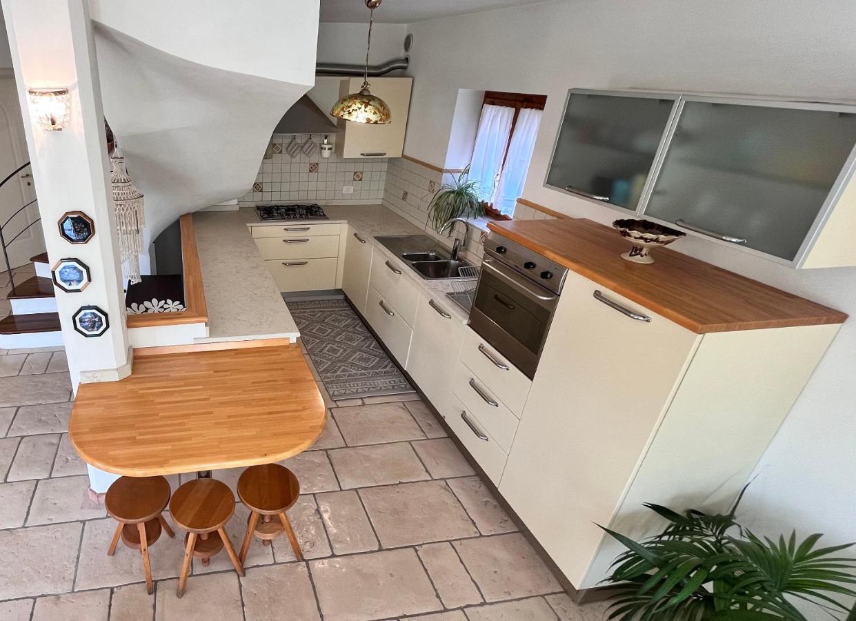 Casa Nicosandi Malcesine Bagian luar foto